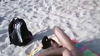 Swingers Shameless di Nude Beach