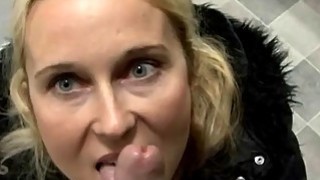 Toetsex - MILF Valentina Ricci fucked in the laundry room tube porn video