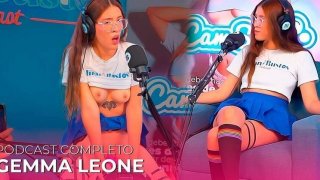 Gemma Leone bergetar dengan 5 orgasme di mesin Sybian - Wawancara Casting Juan Bustos